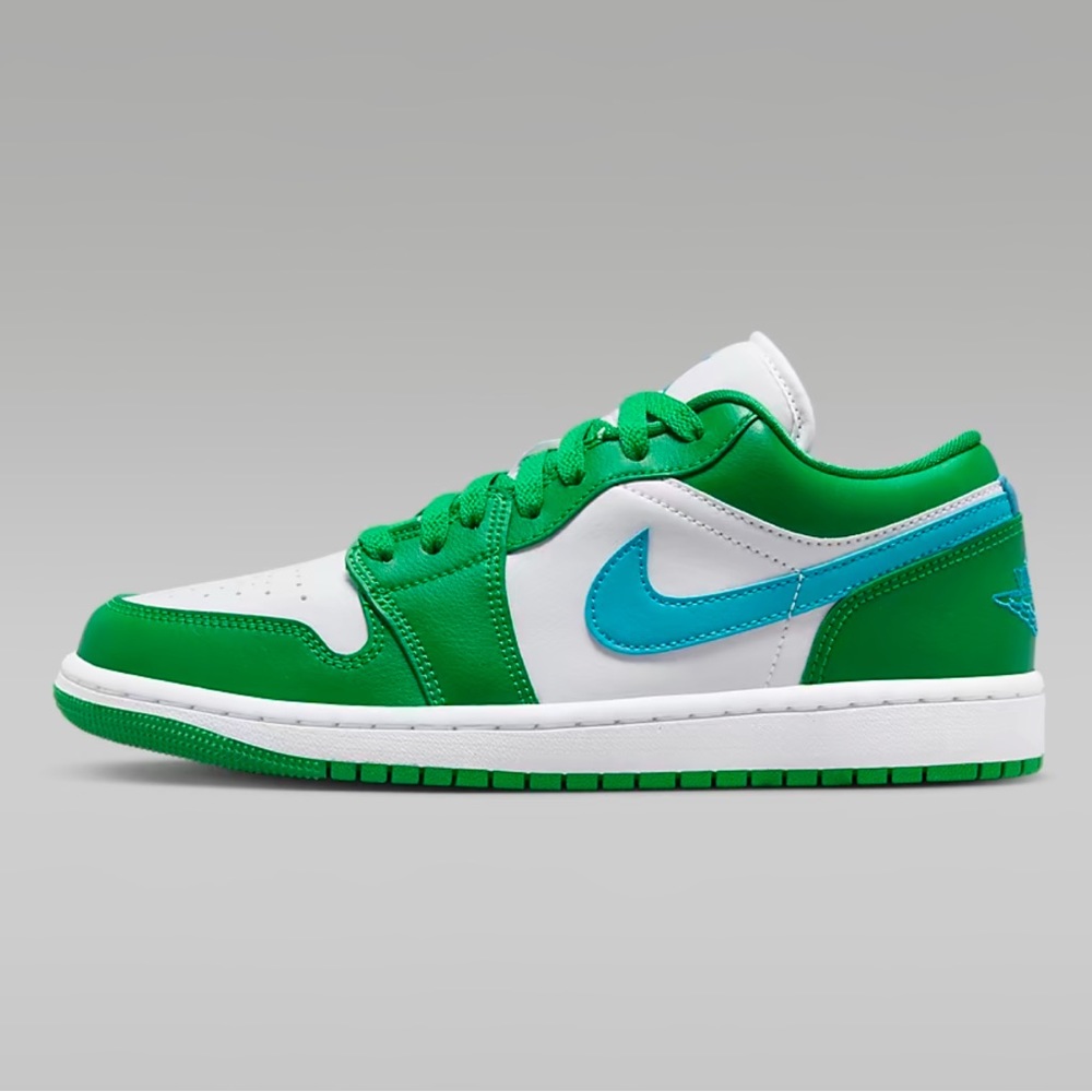 NIKE Air Jordan 1 Low